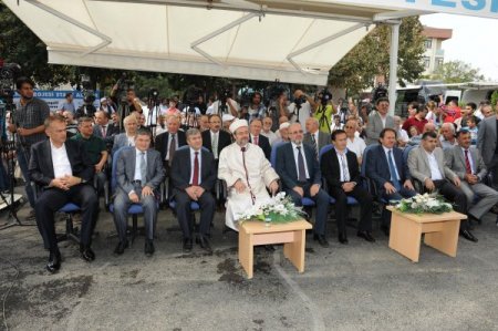 Diyanet İşleri Başkanı Görmez: Türkiye'deki camilerde mimari sorunu var