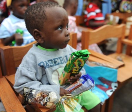 Diyanet İşleri Başkanı Görmez’den Kamerun’da yetimhane ziyareti