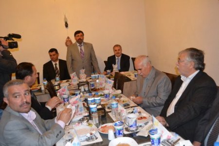 Diyanet Sen Temsilciliği’nden Kuran öğreticilerine yemek