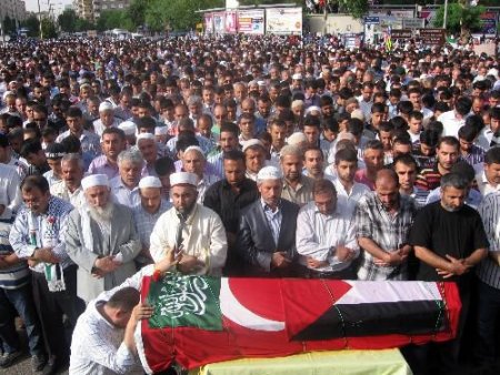 Diyarbakır, Bengi'yi Tekbirlerle Uğurladı