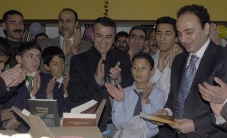 Diyarbakır Büyükşehir Belediyesi, İki Köy Okuluna Kütüphane Yaptırdı