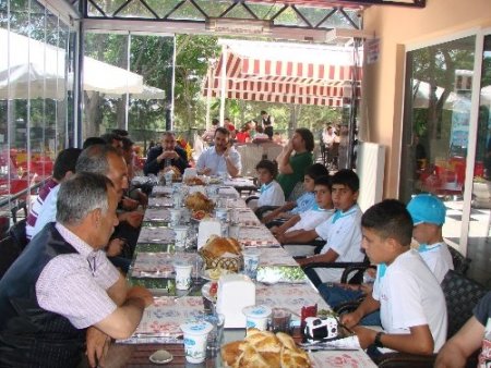 Diyarbakır Çermik’ten gelen kardeş okul öğrencileri özel okulu çok beğendi