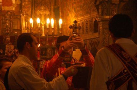 Diyarbakır Meryem Ana Kilisesi'nde Noel ayini yapıldı