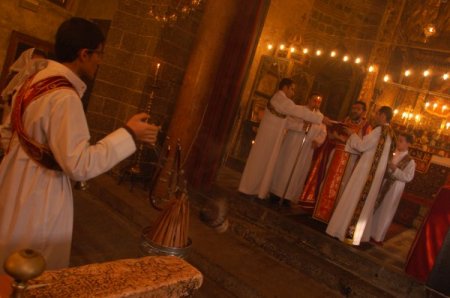 Diyarbakır Meryem Ana Kilisesi'nde Noel ayini yapıldı