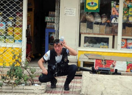 Diyarbakır Polisi İzinsiz Gösteriye İzin Vermedi