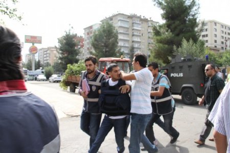 Diyarbakır polisi mermi çekirdeğinden katil zanlılarına ulaştı