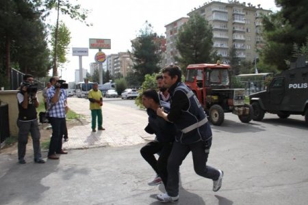 Diyarbakır polisi mermi çekirdeğinden katil zanlılarına ulaştı