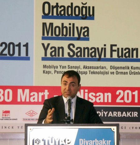Diyarbakır Üç Fuara Ev Sahipliği Yapıyor