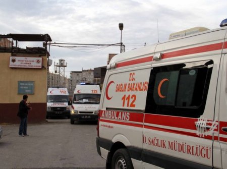 Diyarbakır’da 21 tutuklu hastanelere sevk edildi