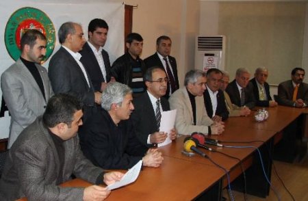 Diyarbakır'da 29 Sivil Toplum Örgütünden Ortak Açıklama: Şiddet Hak Aramanın Yöntemi Olamaz