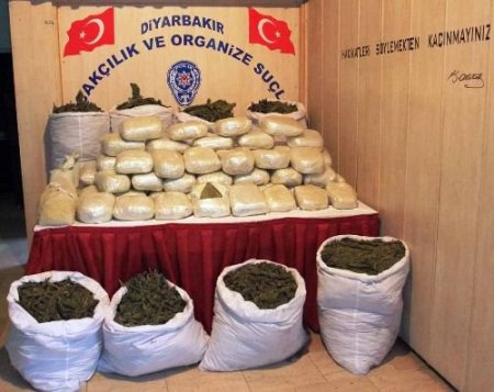 Diyarbakır'da 345 Kilogram Esrar Ele Geçirildi
