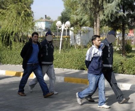 Diyarbakır'da 7 Gösterici Gözaltına Alındı