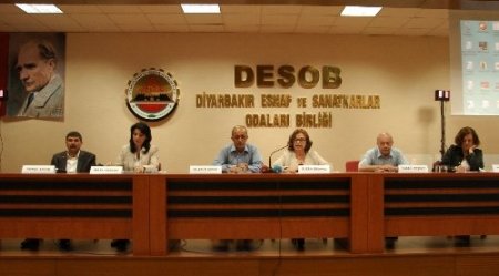 Diyarbakır’da çözüm süreci paneli