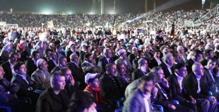 Diyarbakır'da görülmemiş coşku, binlerce kişi statta O'nun için buluştu