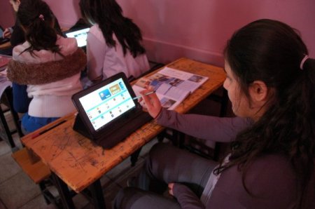 Diyarbakır’da iki yılda bin 430 lise öğrencisi tablet bilgisayara kavuştu