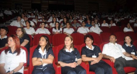 Diyarbakır’da Kadroya Alınan Hemşirelerden Başbakan’a Teşekkür