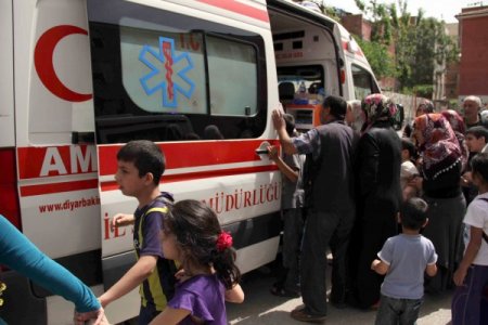 Diyarbakır’da Öğrenciler Sütten Zehirlendi