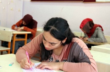 Diyarbakır’da on binlerce kişi ‘Efendimiz sınavına’ girdi