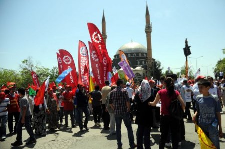 Diyarbakır’da Sendikalar, 1 Mayıs İçin Toplanmaya Başladı