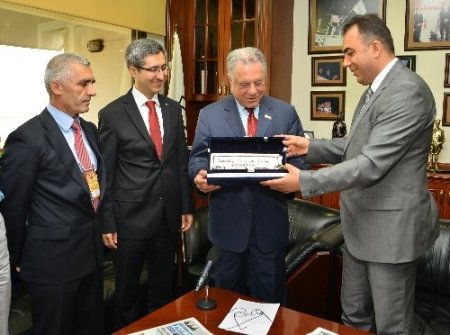 Diyarbakır’dan İzmir'e selam getirdiler