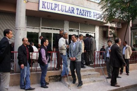 Diyarbakırlılar, Mıcır Kamyonunda Ölen Çocuklara Ağlıyor