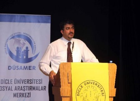 Diyarbakırlıların Yüzde 87'si, Referandumu 'demokratik Anayasaya' İçin Hazırlık Olarak Görüyor