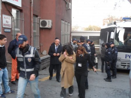 Dizi oyuncusu Engür sağlık kontrolünden geçirildi