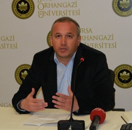 Doç Dr. Gökhan Bacık: Türkiye’nin Ortadoğu’ya ancak rol model olabilir