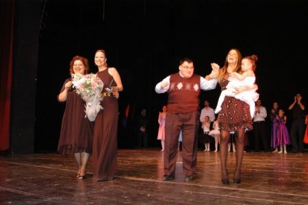 Doğa Rutkay sundu, engelli çocuklar bale yaptı