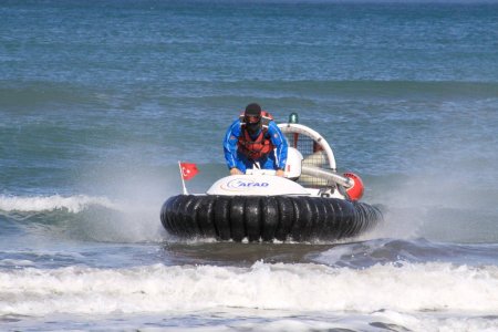 Doğal afetlerde keşif yapacak Türkiye’nin ilk uçan teknesi görücüye çıktı