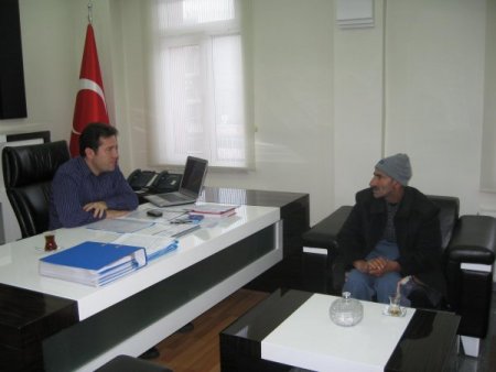 Doğubayazıt Kaymakamlığı, Donmak Üzere Olan Vatandaşa Yardım Eli Uzattı