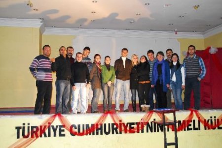 Doğubayazıt'ta 30 Öğretmen Tiyatro Grubu Kurdu