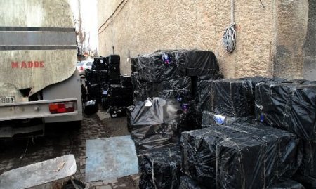 Doğubayazıt'ta 40 Bin Paket Kaçak Sigara Ele Geçirildi