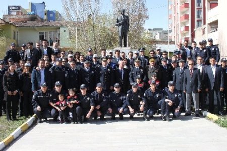 Doğubayazıt’ta polis-vatandaş kaynaştı