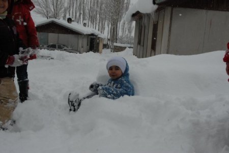 Doğuda kış: Başkale’de 54 köy yolu ulaşıma kapalı
