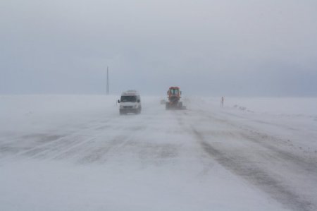 Doğuda kış: Kars’ta 248 köy yolu kapalı, merkezde okullar 2 gün tatil
