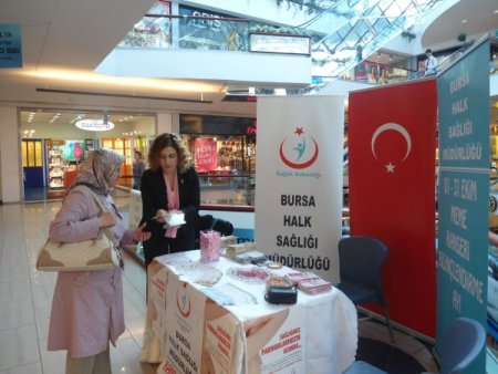 'Doğum yapmayanlar ve 50 yaş üstü kadınlarda meme kanseri riski daha yüksek'