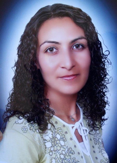 Doğumda vefat eden anne toprağa verildi