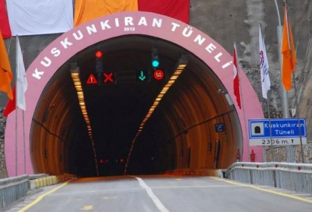 Doğu’nun en büyük tüneli hizmete açıldı