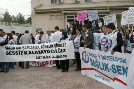 Doktor Cinayetine Sağlık Çalışanlarından Tepki