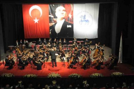 Dokuz Eylül Üniversitesi yeni akademik yıla başladı