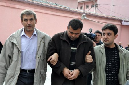 Dolandırıcılık Yaptığı İddia Edilen Şahıs Adliyeye Çıkarıldı