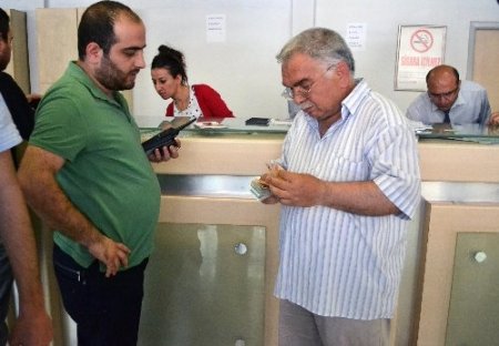 Dolandırılmaktan son anda kurtuldu