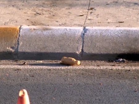 Dolapdere’de yola bomba atıp kaçtılar