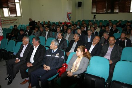 Dolmuş şoförlerine öfke semineri sürüyor