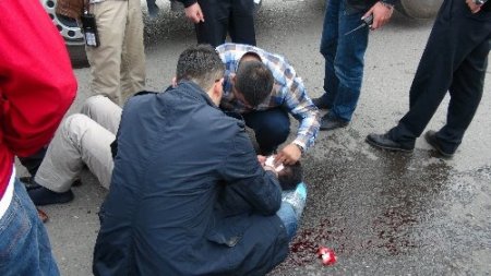 Dolmuş şoförlerinin darp ettiği sürücü yaralandı
