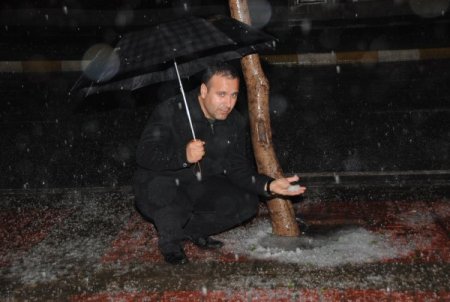 Dolu yağışı Manavgat'ta hayatı olumsuz etkiledi