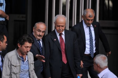 Dönemin Adalat Bakanı Şevket Kazan 'mağdur' sıfatıyla ifade verdi