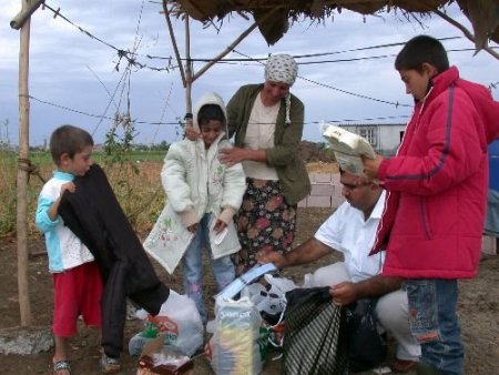 Dört Çocuğuyla Barakada Yaşam Mücadelesi Veren Anne Yardım Bekliyor