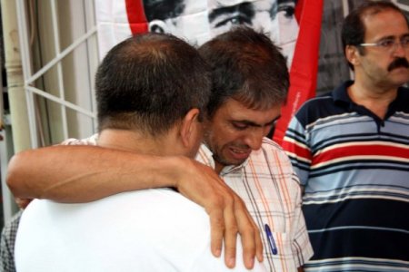 Dört günlük askerin babası kaza olduğuna inanmıyor